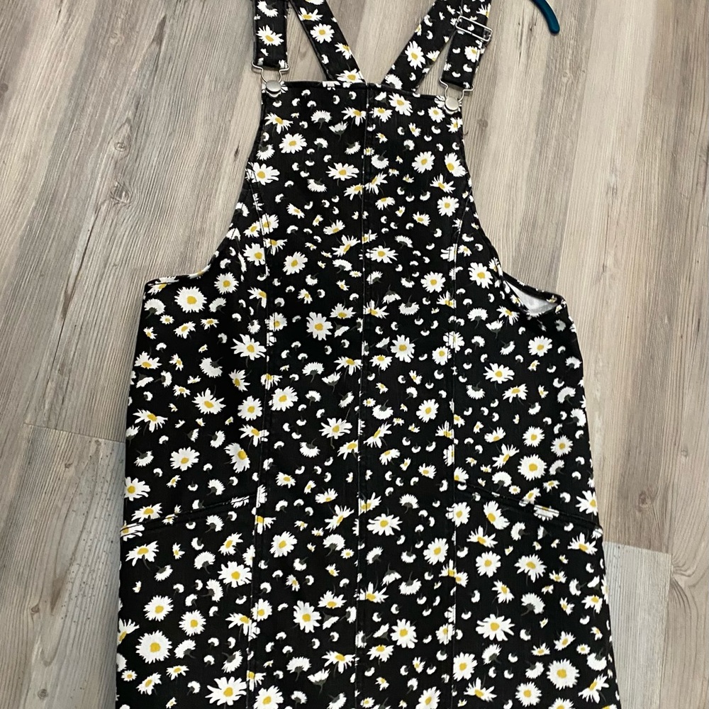 Cute stretch black floral overall dress, size 11-13